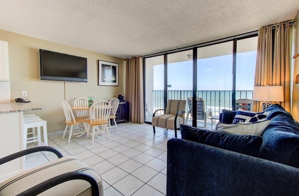 Atlantic Towers 610-large-001-005-Main Living Area-1500x986-72dpi