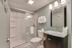 Atlantic Towers 610-large-016-023-Bathroom-1500x1000-72dpi