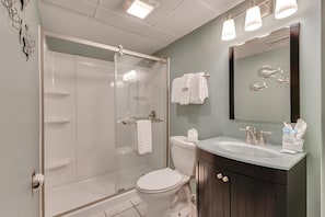Atlantic Towers 610-large-016-023-Bathroom-1500x1000-72dpi