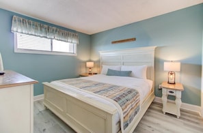 Atlantic Towers 610-large-013-006-Bedroom-1500x986-72dpi