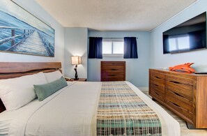 Atlantic Towers 711-print-017-053-Bedroom-4200x2760-300dpi