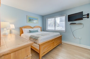 Atlantic Towers 101-print-013-016-Bedroom-4200x2760-300dpi