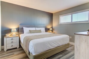 Atlantic Towers 703-print-012-017-Bedroom-4200x2792-300dpi