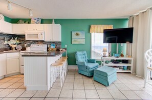 Atlantic Towers 701-print-007-041-Main Living Area-4200x2760-300dpi