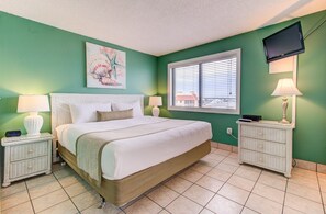 Atlantic Towers 701-print-012-029-Bedroom-4200x2760-300dpi
