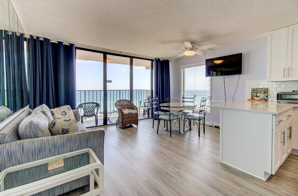 Atlantic Towers 1014-print-001-002-Main Living Area-4200x2761-300dpi