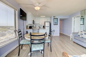 Atlantic Towers 1014-print-007-024-Main Living Area-4200x2761-300dpi