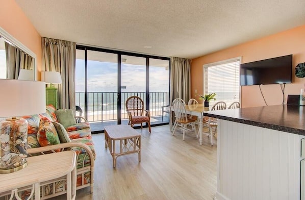Atlantic Towers 514-large-001-002-Main Living Area-1500x986-72dpi