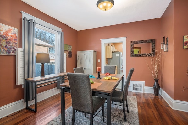 Enjoy sitting around this dining room table with your friends and family!