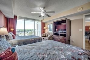 Second bedroom with queen beds