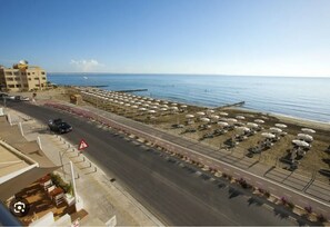 Beach/ocean view