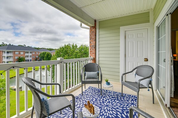 Myrtle Beach Vacation Rental | 2BR | 2BA | 1,200 Sq Ft | Steps Required to Enter