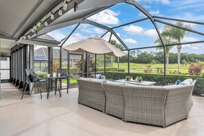 Magnificent view while sitting on the couch. The lush greenery is a breath of fresh air!