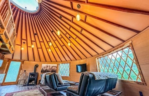 Wood-Burning Fireplace/Living Room