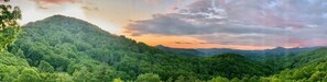 Deck Area--- Sunset Mountain View 