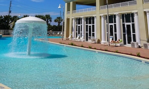 Splash Fountain at Ariel Dunes I