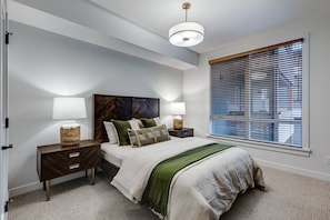 Lovely master suite with queen bed and attached ensuite
