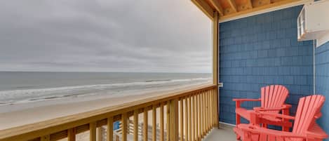 North Topsail Beach Vacation Rental | 1BR | 1BA | 600 Sq Ft | Stairs Required
