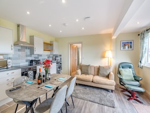 Open plan living space | The Stables, Forden, near Welshpool