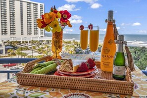 "Excellent location, excellent view from the balcony." - Dina