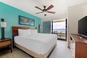 Unit with King size beds. Exact unit will be assigned upon arrival. Views, colors and decor may vary.