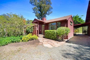 Oak Hill Cabin