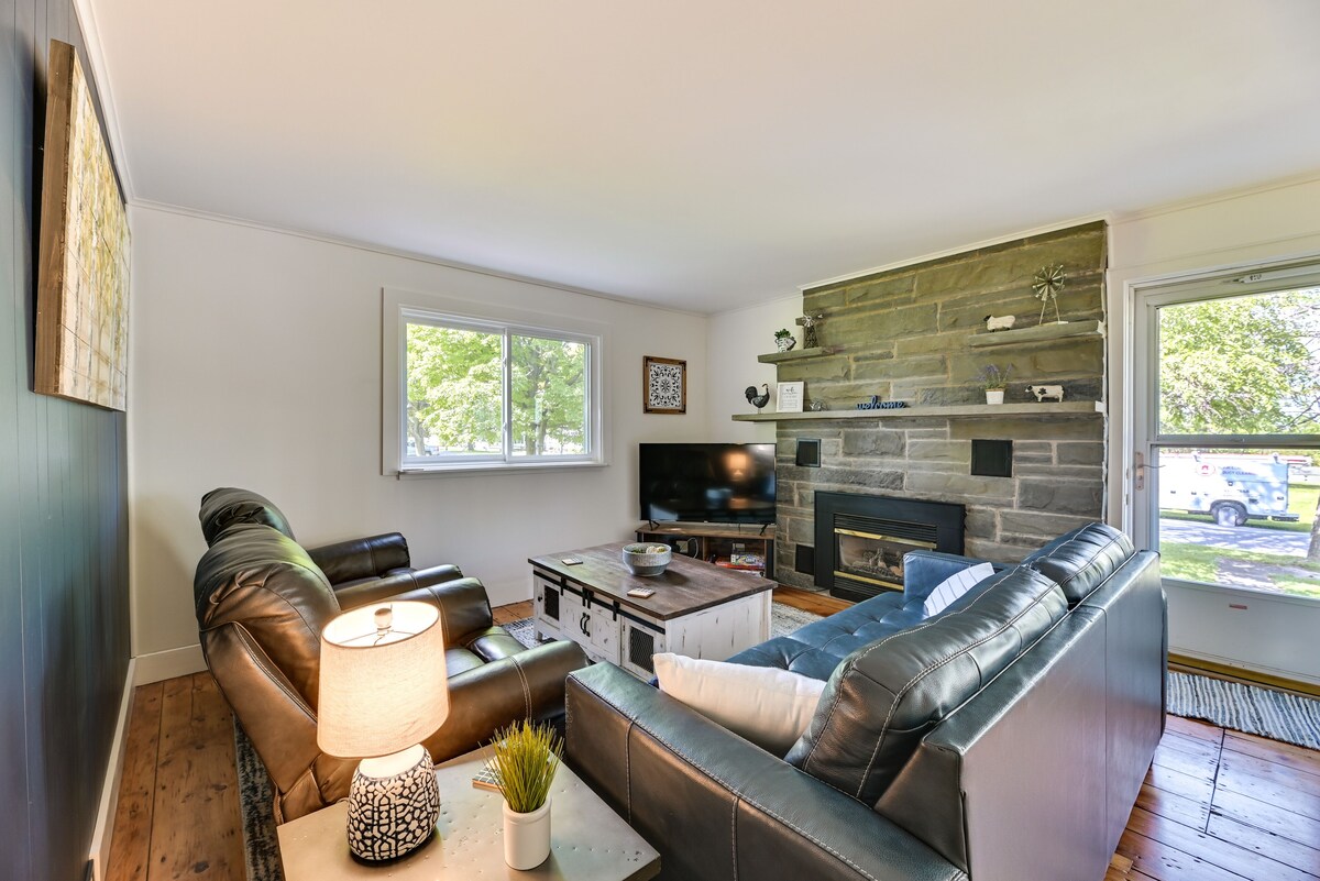 Pet-Friendly Upstate NY Home < 1 Mi to Cayuga Lake