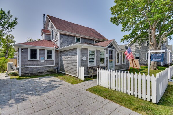 New Shoreham Vacation Rental | 3BR | 2BA | 1,477 Sq Ft | Stairs Required