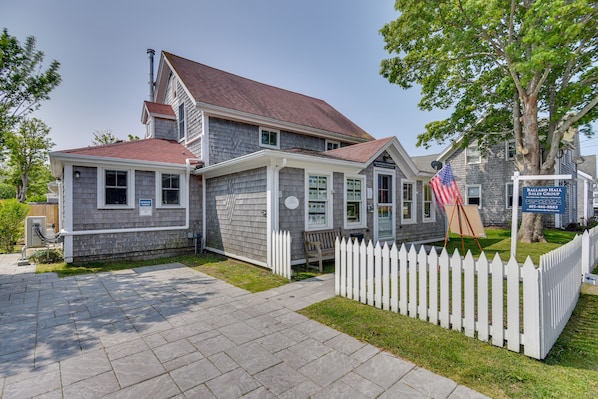 New Shoreham Vacation Rental | 3BR | 2BA | 1,477 Sq Ft | Stairs Required