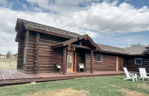 Annie Oakley Cabin