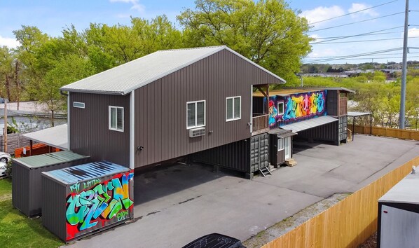 Discover the rhythm of living in this unique Music City home!