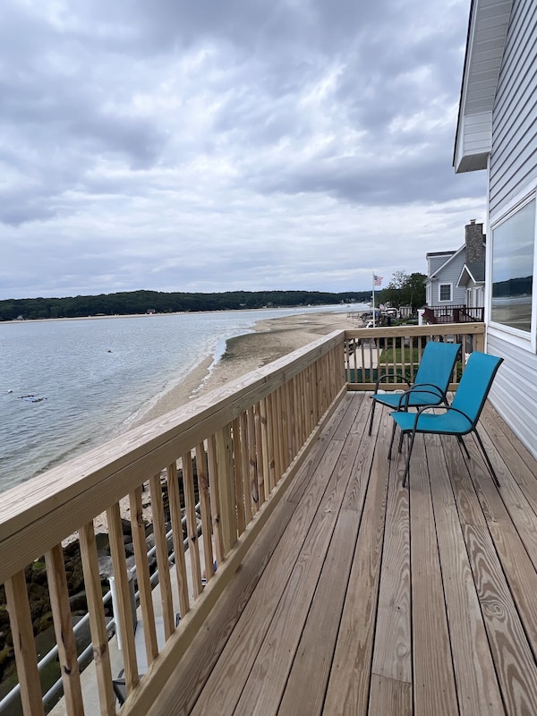 balcony off master bedroom