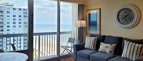 Twelth floor suite at the "oceanfront" Daytona Beach Resort!