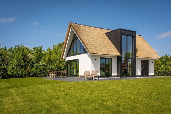 Extérieur maison de vacances [été]