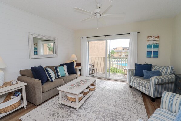St. Augustine Beach Rentals Living Room