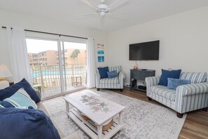 St. Augustine Beach Rentals Living Room
