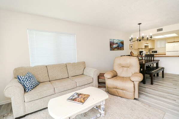 St. Augustine Beach Rentals Living Room