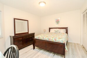 St. Augustine Beach Rentals Guest Bedroom