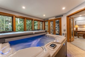Brand new private in-door hot tub.