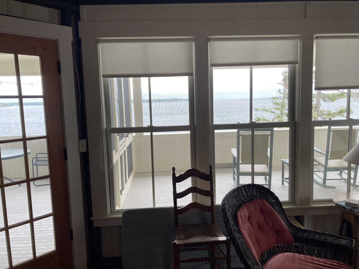 Ocean front cottage on a very private drive-on island in Boothbay Harbor, Maine