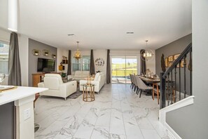 8812CrudenBay,ChampionsGate_06