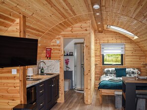 Open plan living space | Black Grouse - Dalaraban Luxury Pods, Fort William