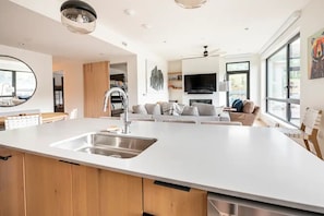 Large kitchen island w/ counter seating for 4.