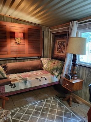 Sitting Room with Great Views,,!!