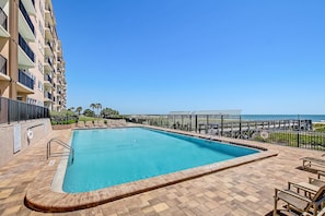 Oceanfront Complex Pool (unheated)