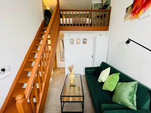 Living Room / Lounge
