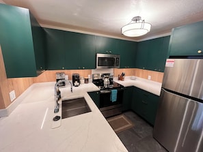 Kitchen (1)