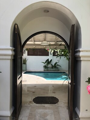 Entrance into courtyard 