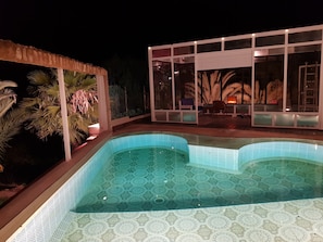 pergola