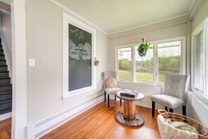 Sitting Area